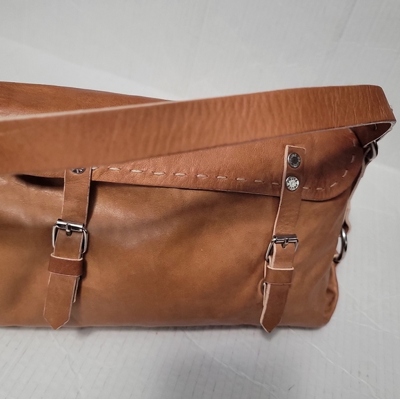 PRÜNE Leather Shoulder Bag - Picture 4 of 11
